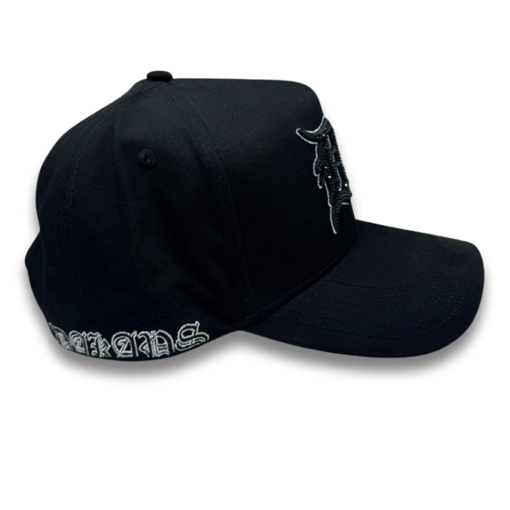 DAKAPS- DK CRISTALS BLACK/SILVER