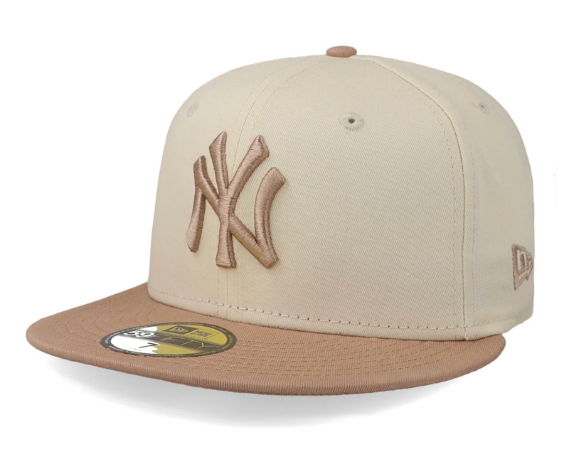 Gorra New Era 59 Fifty MLB Yankees Patch Beige Cerrada